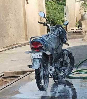 Eshwaramaa Washing Centre